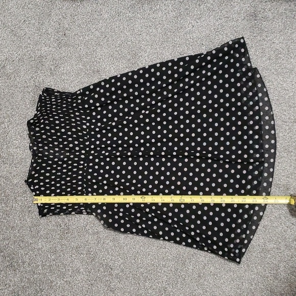 Kim & Cami Polka Dot Sleeveless Top - Picture 9 of 15